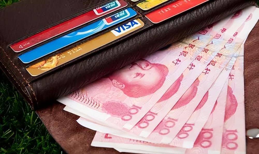 钱包哪里是放身份证的,钱包哪里是放身份证的呢