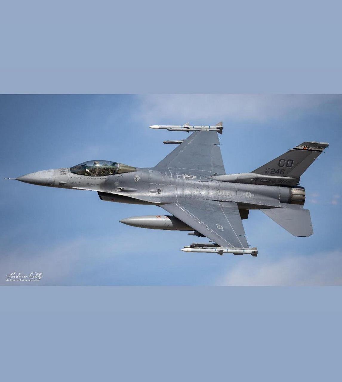 f16猎鹰纸飞机,f16猎鹰纸飞机折法,小视频